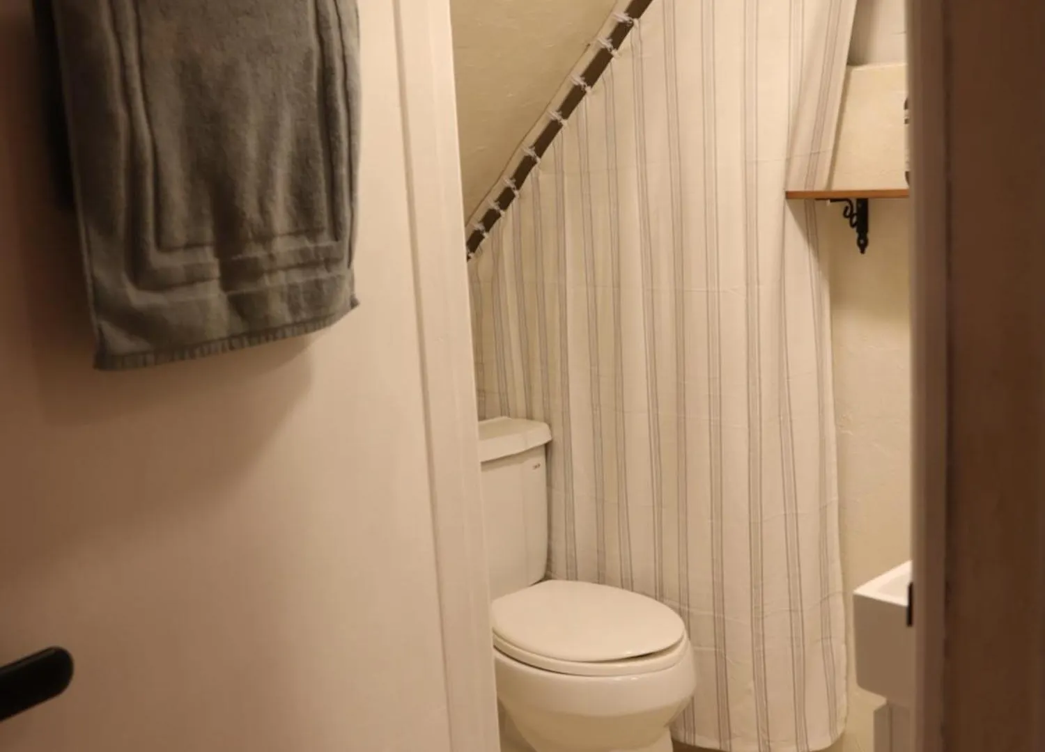 Apartment Morning Gwangalli 201, 30 Seconds To The Beach, Emotional Romantic Accommodation Busan South Korea